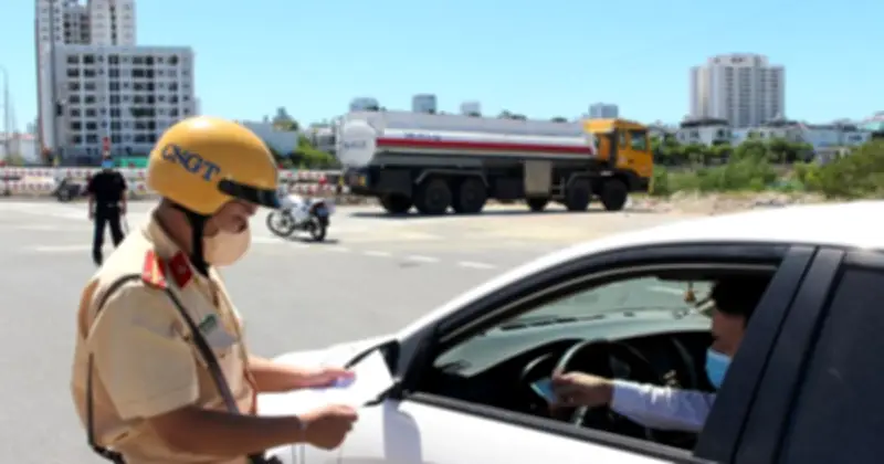 Quên Giấy Đăng Ký Xe, Bằng Lái Xe: Mức Phạt Và Giải Pháp Tích Hợp Vào VNeID