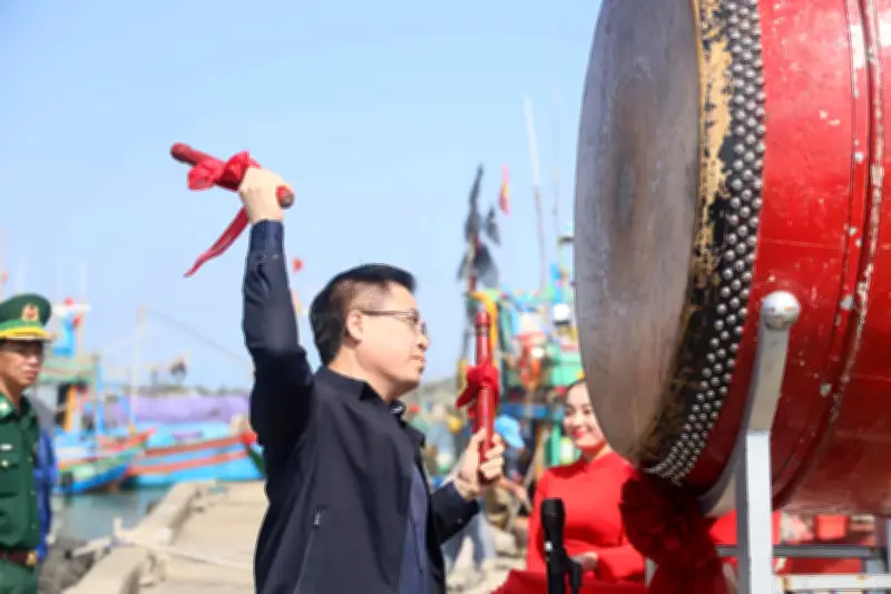 Quảng Ngãi: Lễ ra quân đánh bắt hải sản đầu năm tại xã Tịnh Khê