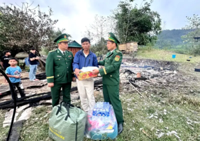 Quảng Trị hỗ trợ khẩn cấp cho hộ dân bị cháy nhà ngày mùng 2 Tết