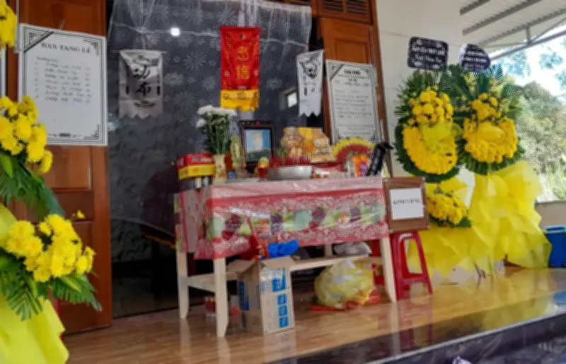 Quảng Trị: Hai vụ tai nạn thương tâm do leo trèo treo đèn, cờ Tết