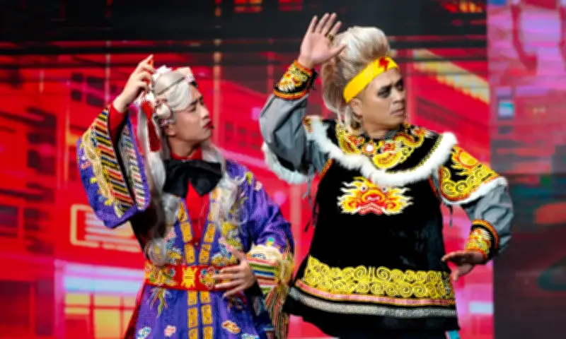 Quảng Trường Mùa Xuân bị nhận xét 'nhạt' so với Táo Quân trong đêm giao thừa