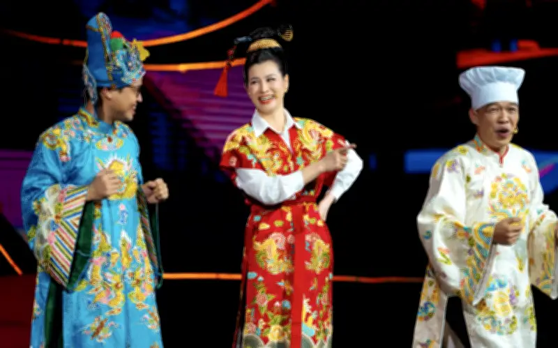 Quảng Trường Mùa Xuân: Khen Ít, Chê Nhiều Vì Quảng Cáo Dày Đặc Và Nội Dung Nhạt