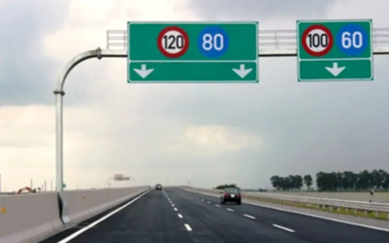 Quy Định Tốc Độ Tối Đa Mới 2026: Lái Xe Cần Nắm Rõ Để Tránh Phạt Nặng