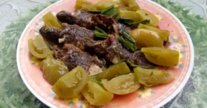 Rô Đồng Kho Cà Chua Xanh: Hương Vị Đậm Đà Của Mùa Nước Nổi