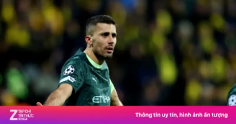 Rodri Manchester City đối mặt án treo giò vì chỉ trích trọng tài sau trận hòa Tottenham