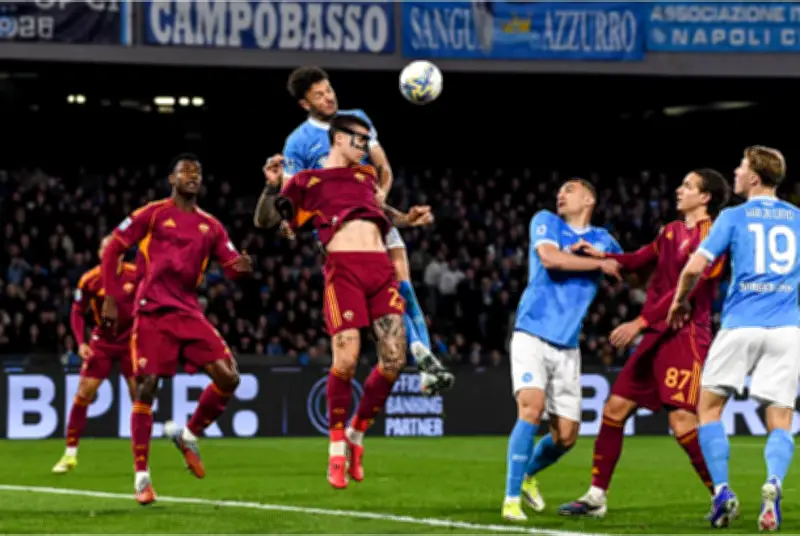 Roma Cầm Hòa Napoli 2-2 Trên Sân Khách, Malen Lập Cú Đúp Ấn Tượng