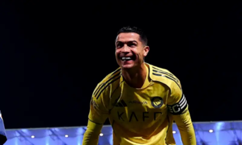 Ronaldo Ghi Bàn Ấn Tượng Trong Ngày Trở Lại, Giúp Al Nassr Thắng Al Fateh 2-0