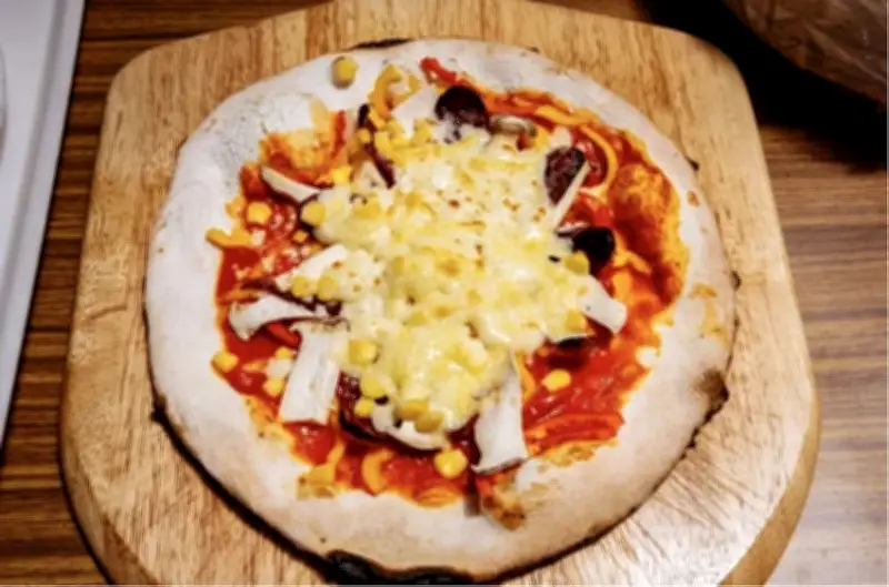 Sự cố hi hữu tại Nhật Bản: 6 học sinh nhập viện sau khi ăn pizza