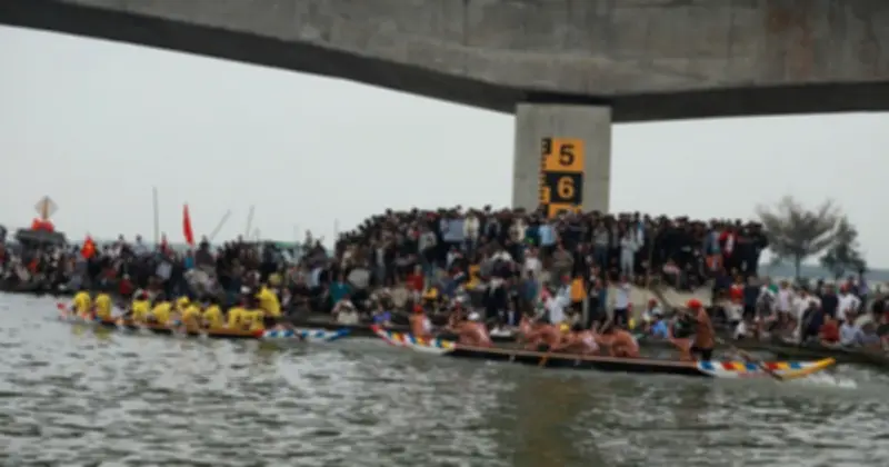 Sự cố lật thuyền tại Huế: Hai mẹ con tử vong trước giải đua ghe truyền thống