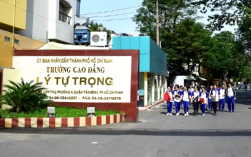 Sở GD&ĐT TP.HCM Yêu Cầu Trường Cao Đẳng Lý Tự Trọng Hoàn Trả Học Phí Tạm Thu
