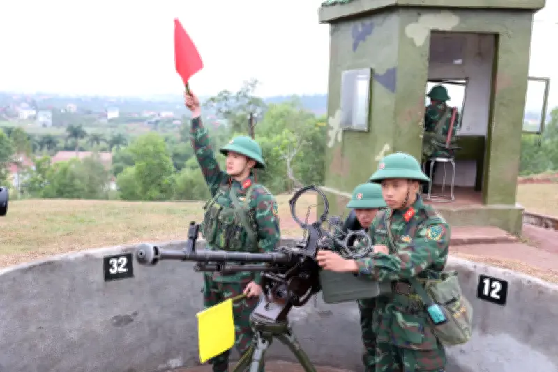 Sư đoàn 325 sẵn sàng chiến đấu cao điểm, bảo vệ bình yên Tết Bính Ngọ 2026