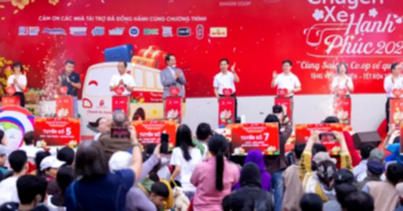 Saigon Co.op Khởi Hành Chuyến Xe Hạnh Phúc Mùa Thứ Tư, Đưa 900 Người Về Quê Đón Tết