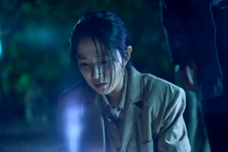 Salmokji: Whispering Water - Kim Hye Yoon đối mặt thế lực bí ẩn ở hồ chứa