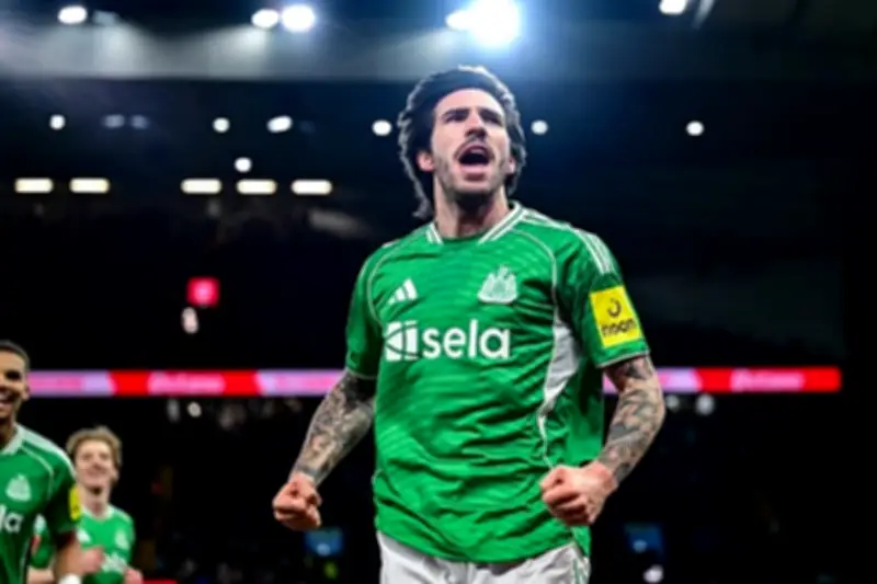 Sandro Tonali tỏa sáng với cú đúp, Newcastle lội ngược dòng đầy bản lĩnh tại FA Cup