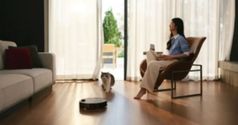 Robot hút bụi Saros 20 Series: Bước tiến vượt ngưỡng, tối ưu trải nghiệm 'rảnh tay'