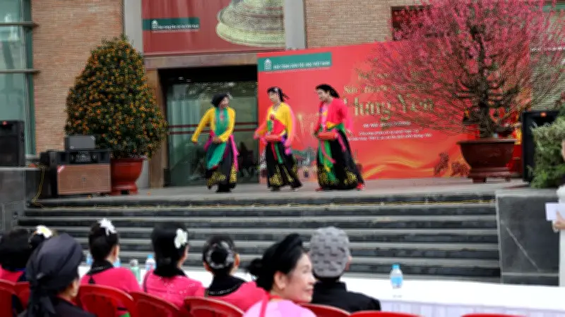 Sắc Xuân Hưng Yên Rực Rỡ Tại Bảo Tàng Dân Tộc Học Việt Nam