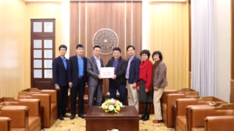 Công đoàn Khoa học và Công nghệ thăm, chúc Tết Báo Nhân Dân nhân dịp đầu năm