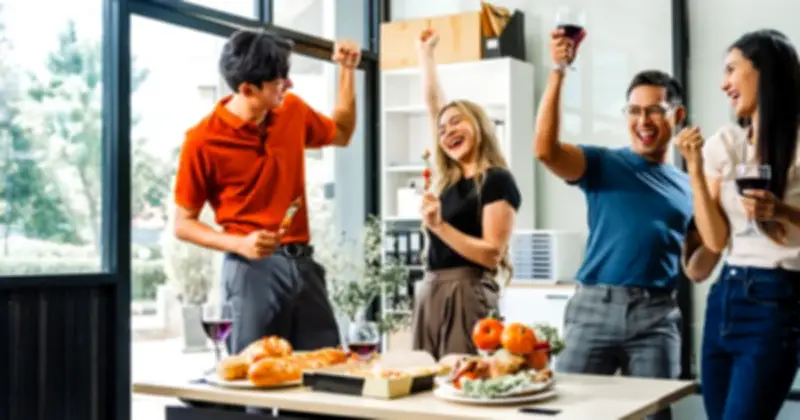 ShopeeFood 3.3: Bữa tiệc tân niên đỉnh cao tiếp sức hội công sở sau Tết