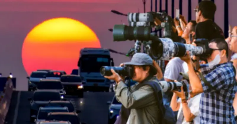 Sài Gòn rực rỡ hoàng hôn 'trứng muối': Cảnh tượng săn ảnh ngoạn mục ven sông