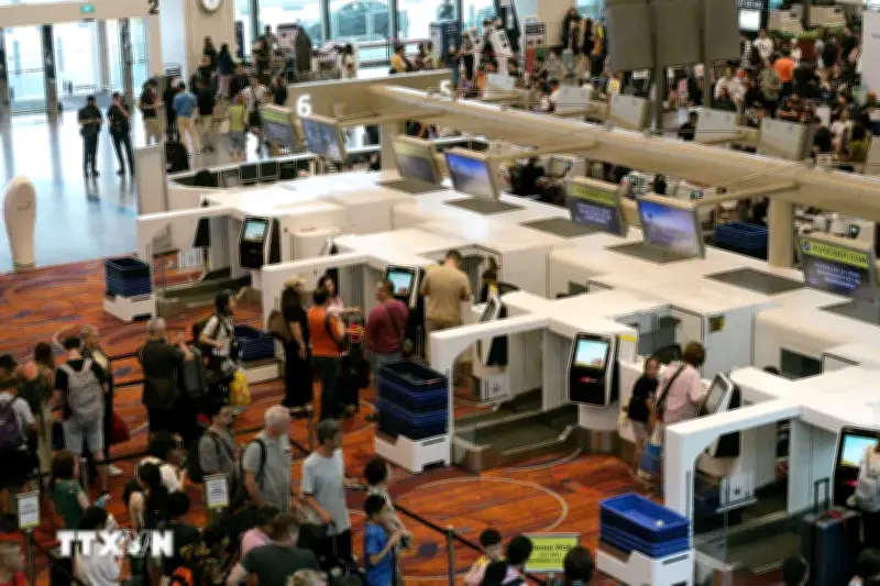 Singapore Tăng Cường Kiểm Tra An Ninh Tại Các Cửa Khẩu Giữa Xung Đột Trung Đông