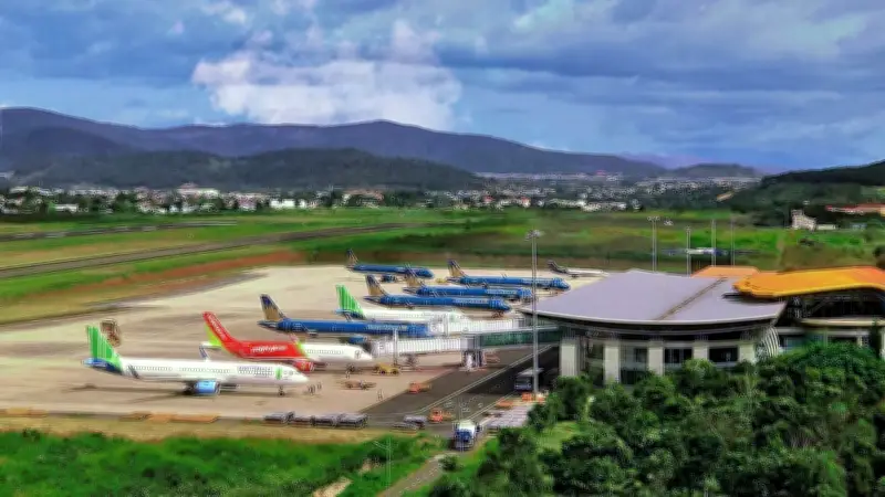 Sân Bay Liên Khương Đóng Cửa Gần 6 Tháng Để Sửa Chữa Đường Băng, Đường Lăn