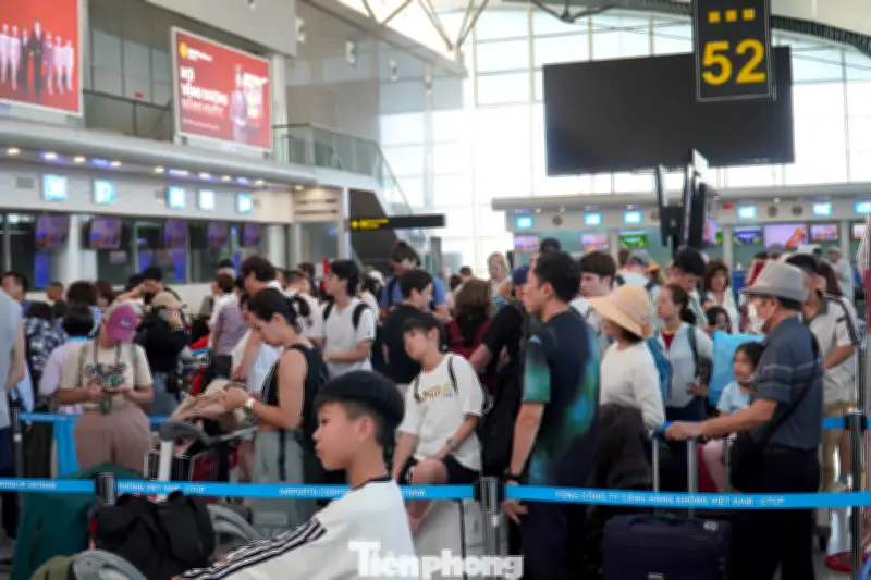 Sân Bay Đà Nẵng Tấp Nập Ngày Cuối Tết, Đón Hàng Trăm Chuyến Bay Và Hơn 1 Triệu Lượt Khách