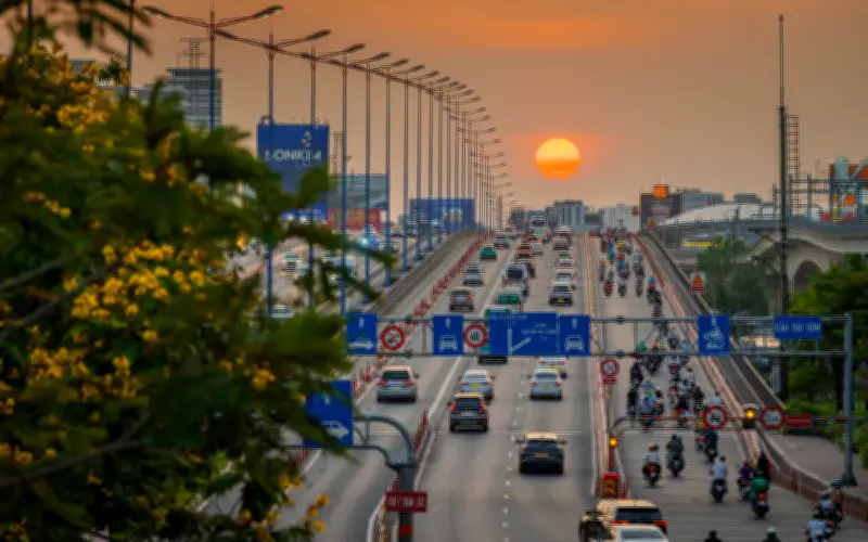 Săn Hoàng Hôn Trên Cầu Sài Gòn: Cơn Sốt Nhiếp Ảnh Giữa Lòng Thành Phố