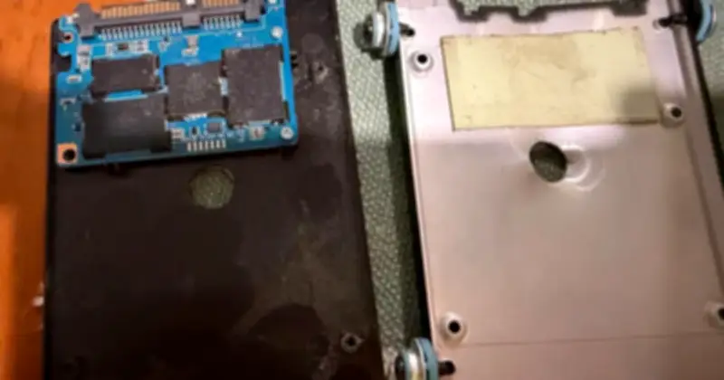 Ổ SSD Thoát Chết Sau Khi Bị Khoan, Dữ Liệu Vẫn Nguyên Vẹn Khi Bán Ra Thị Trường