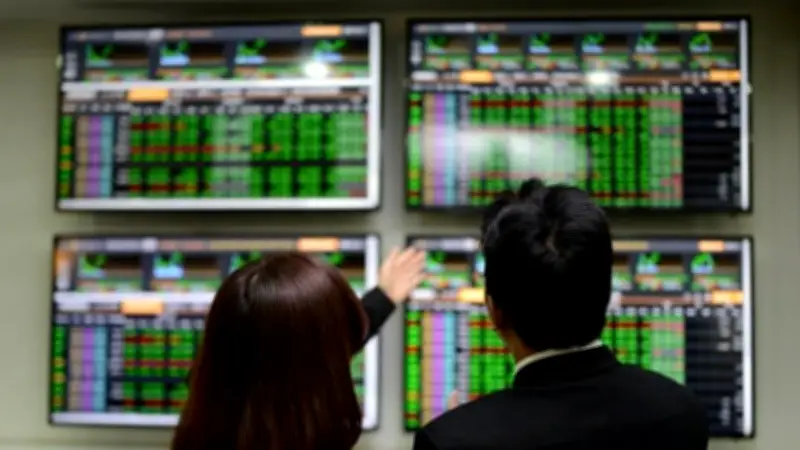 Thị trường chứng khoán bùng nổ thanh khoản, nhà đầu tư nước ngoài mua ròng mạnh