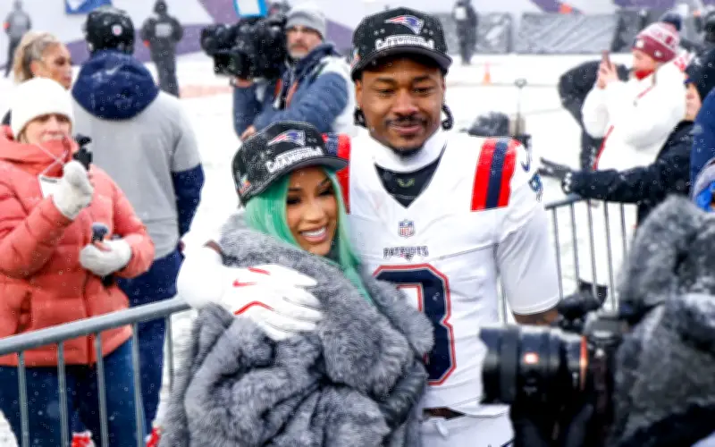 Super Bowl 2026: Dàn Sao Hạng A Đổ Bộ Làm Nóng Khán Đài Và Sự Kiện Giải Trí