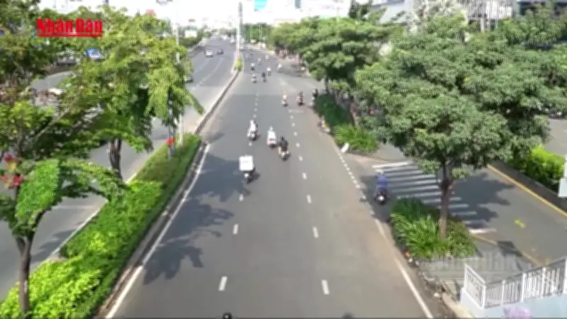 Từ 14/10, người dân có thể phản ánh vi phạm giao thông qua ứng dụng VNeID