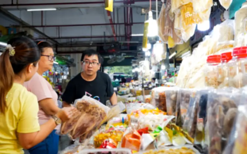 Từ 2026, hộ kinh doanh doanh thu dưới 500 triệu đồng/năm được miễn thuế