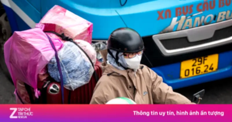 Tủ đồ ăn từ quê theo chân người trẻ trở lại TP.HCM, Hà Nội sau Tết