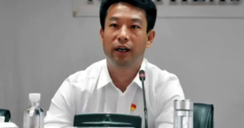 Tỷ phú Phương Uy: Từ cậu bé nhặt rác đến ông chủ xếp 'núi tiền' thưởng Tết