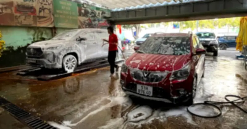 Tự rửa xe tại nhà hay đưa ra dịch vụ: Lựa chọn nào tối ưu sau kỳ nghỉ lễ?