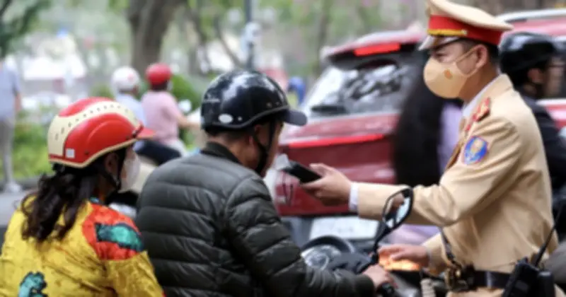 Tai nạn giao thông ngày mùng 2 Tết 2026 giảm mạnh, vi phạm nồng độ cồn vẫn cao