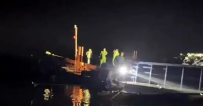 Tai nạn đường thủy nghiêm trọng tại Lào Cai: Tàu chở khách chìm, 6 người mất tích