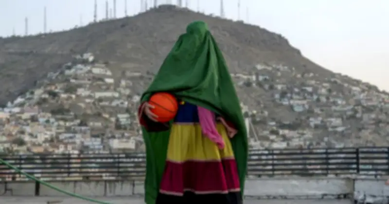 Taliban ban hành luật gây sốc: Cho phép chồng đánh vợ nếu không gãy xương