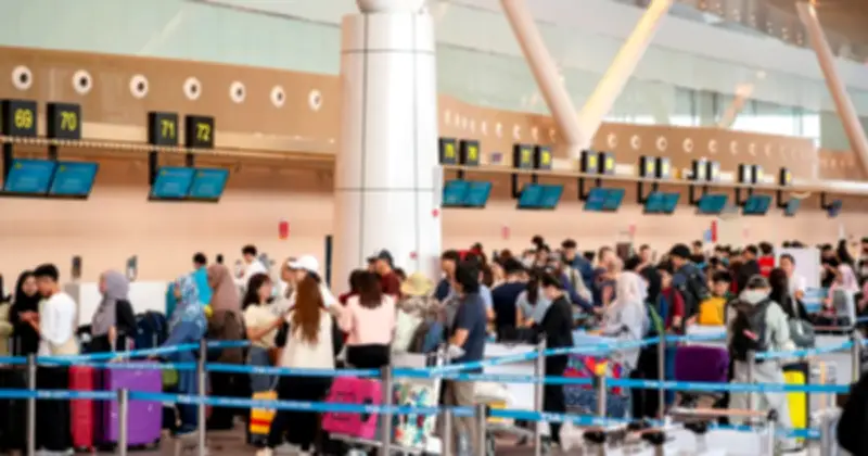 Sân bay Tân Sơn Nhất lập kỷ lục lịch sử với hơn 160.000 khách trong ngày