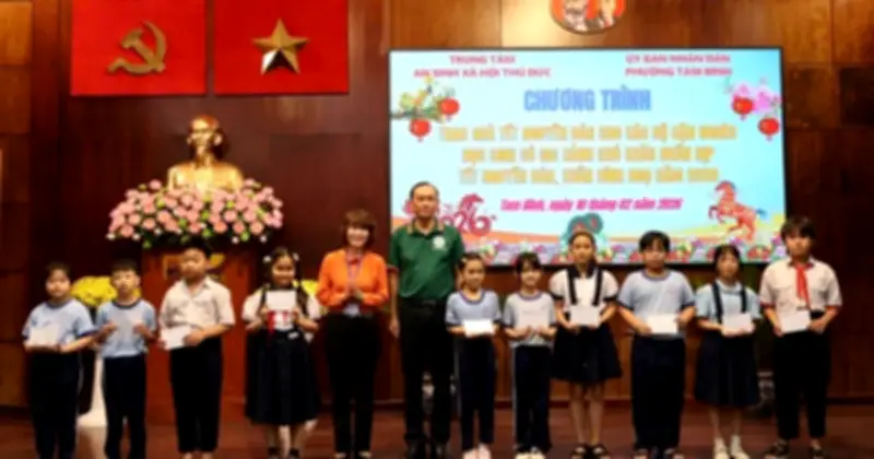 Thủ Đức chăm lo Tết ấm cho hơn 3.000 trẻ em và hàng trăm hộ nghèo dịp Tết Bính Ngọ 2026