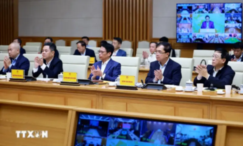 Thủ tướng chủ trì họp chỉ đạo về chính sách nhà ở và thị trường bất động sản