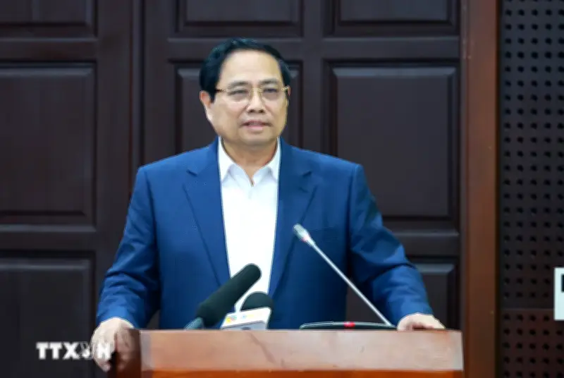 Thủ tướng Phạm Minh Chính chỉ đạo Đà Nẵng phấn đấu tăng trưởng hai con số