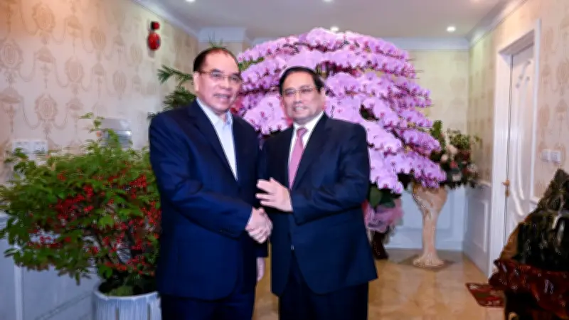 Thủ tướng Phạm Minh Chính dâng hương, thăm hỏi gia đình các lãnh đạo tiền bối