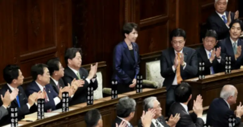 Thủ tướng Phạm Minh Chính gửi điện chúc mừng Thủ tướng Nhật Bản Takaichi Sanae