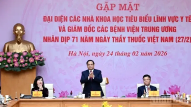 Thủ tướng Phạm Minh Chính: Ngành Y tế phải đặt sức khỏe nhân dân lên trên hết