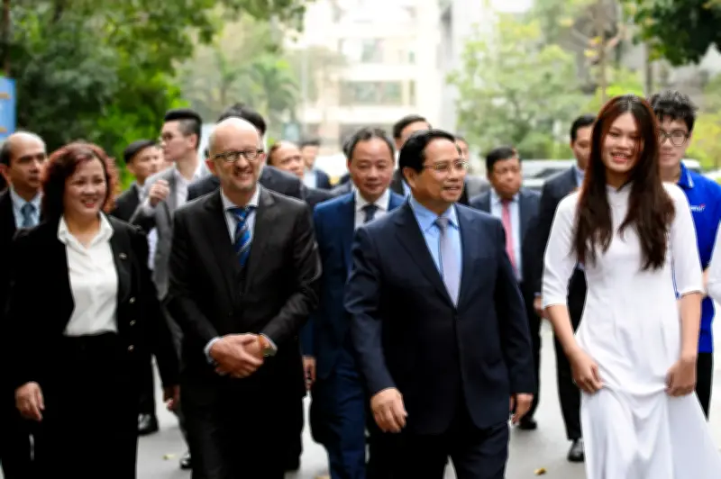 Thủ tướng Phạm Minh Chính thăm và chúc Tết Trường Đại học Khoa học và Công nghệ Hà Nội