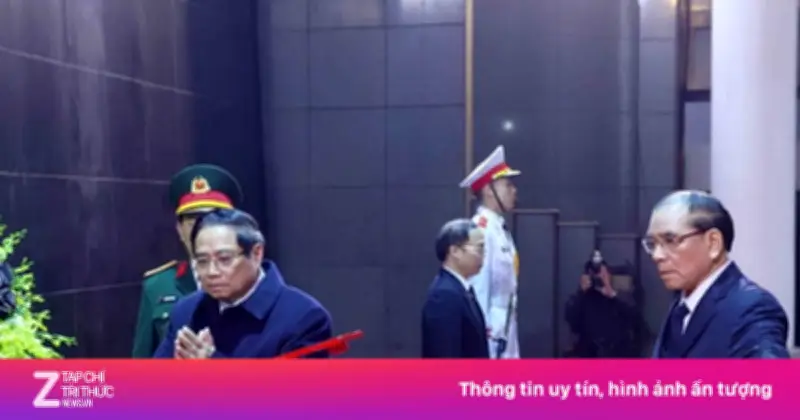 Thủ tướng Phạm Minh Chính và lãnh đạo cấp cao viếng nguyên Phó Chủ tịch Hội đồng Bộ trưởng Đoàn Duy Thành