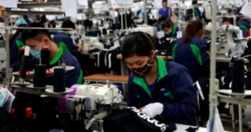 Thị trường lao động Việt Nam dự báo tăng 300.000 việc làm trong quý I/2026