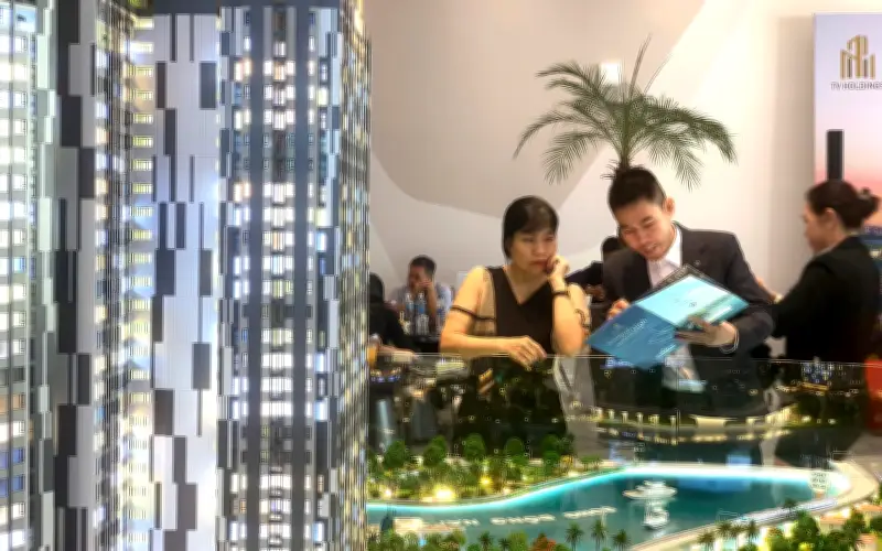 Thị trường nhà ở 'lệch pha' nghiêm trọng: Nguồn cung khan hiếm, giá cao ngất ngưởng