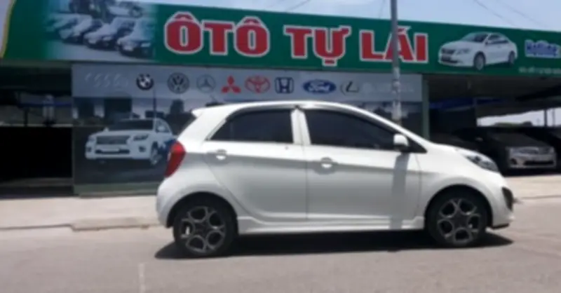 Thị trường thuê xe tự lái Tết 2026: Xe gầm cao chạy hàng, giá thuê phân hóa mạnh